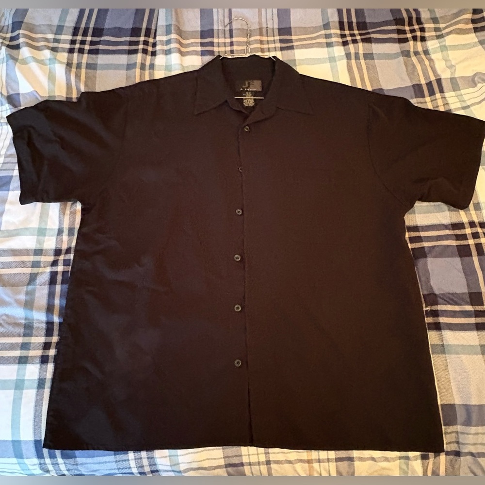 Men's Black And Gray Short Sleeve Shirt